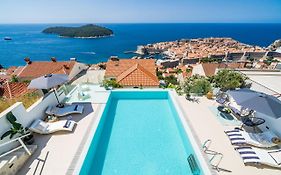 Cosy Loft W Private Pool & Patio